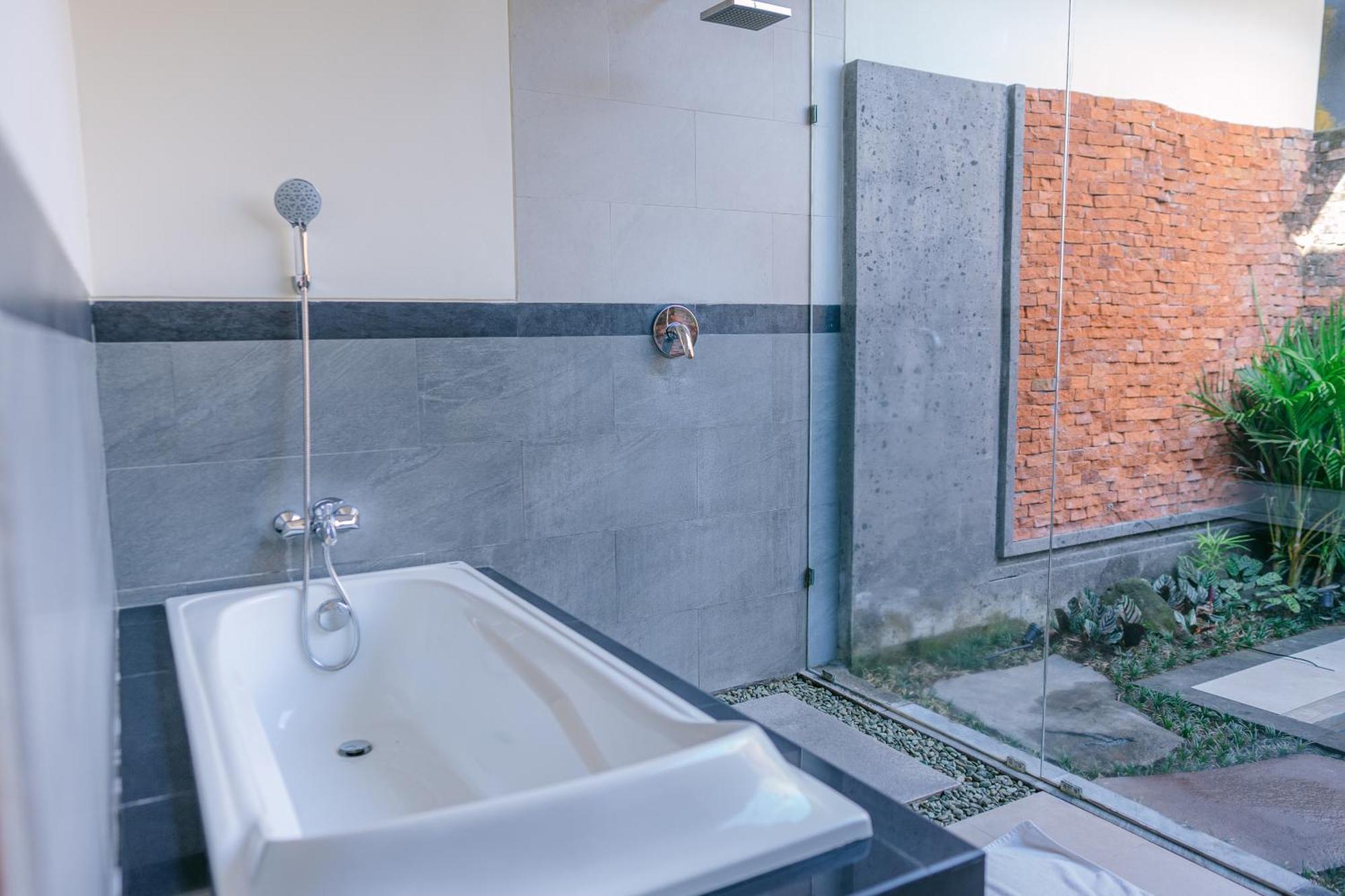 2 Seasons Villa Sun - Luxury With Private Pool ウブド エクステリア 写真